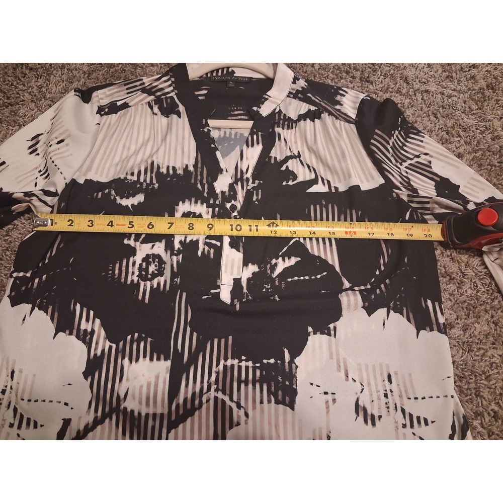Preston & York Womens M Black White Abstract Geometric Floral Button Blouse - Picture 12 of 12